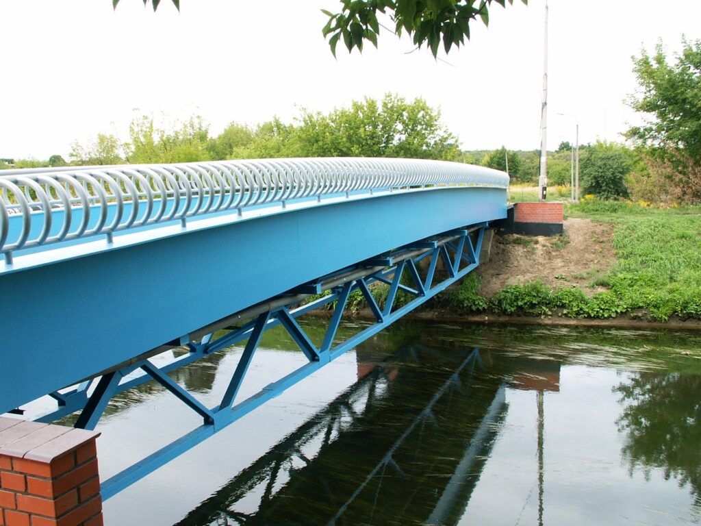 konstrukcja stalowa montowana w terenie