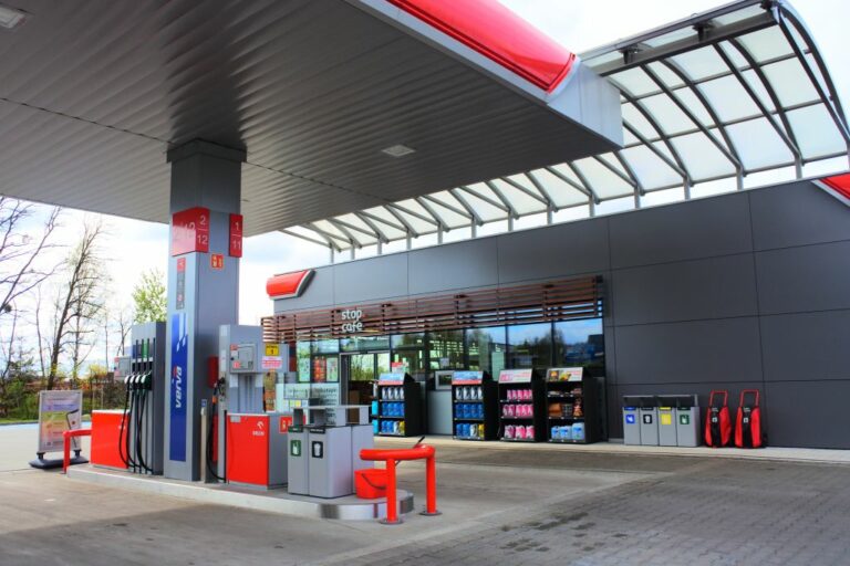 konstrukcje stalowe stacji benzynowej